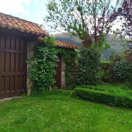 Casa Lindes Valle De , Cantabria Сasa de vacaciones