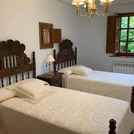 Сasa de vacaciones Casa Lindes De , Cantabria Cabuérniga